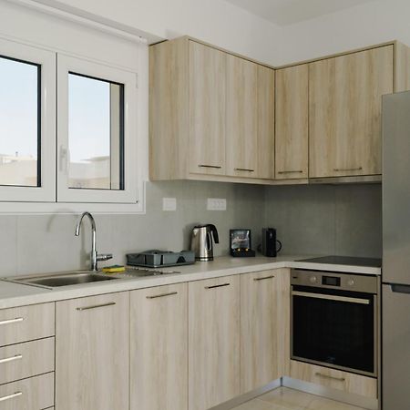 Edel Luxury Apartments Hriszí Aktí Haniá Kültér fotó
