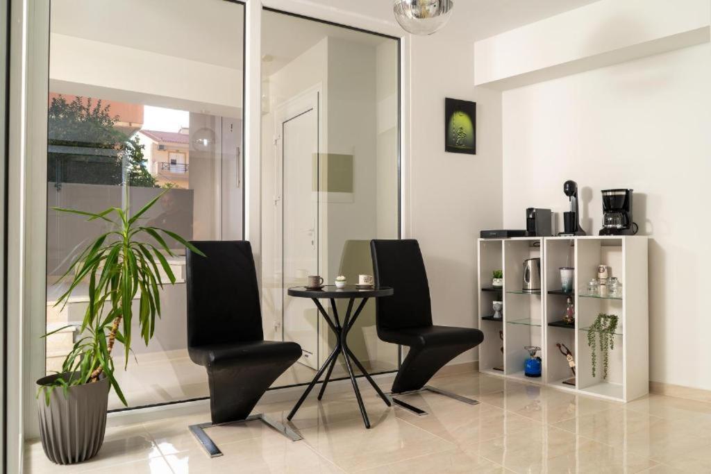 Edel Luxury Apartments Hriszí Aktí Haniá Kültér fotó
